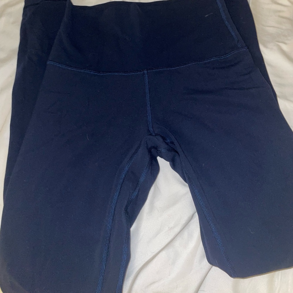 💕💕 SOLD Navy blue lululemon aligns